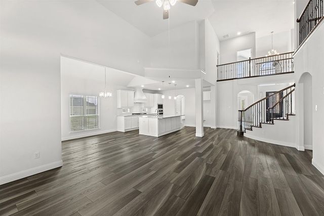 2610 White Plains Drive, Midlothian, TX 76065