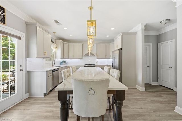1005 Beesons Field Drive, Kernersville, NC 27284