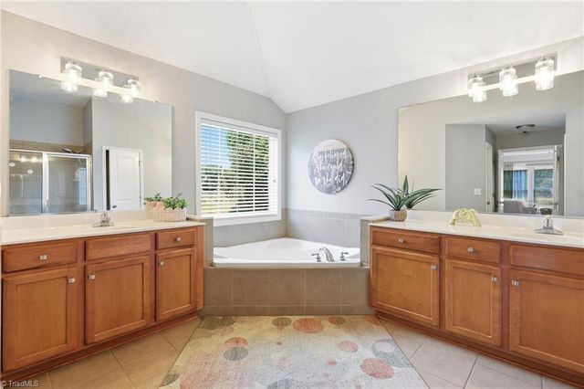 1005 Beesons Field Drive, Kernersville, NC 27284