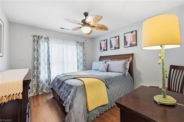 1005 Beesons Field Drive, Kernersville, NC 27284