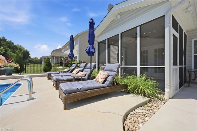 1005 Beesons Field Drive, Kernersville, NC 27284