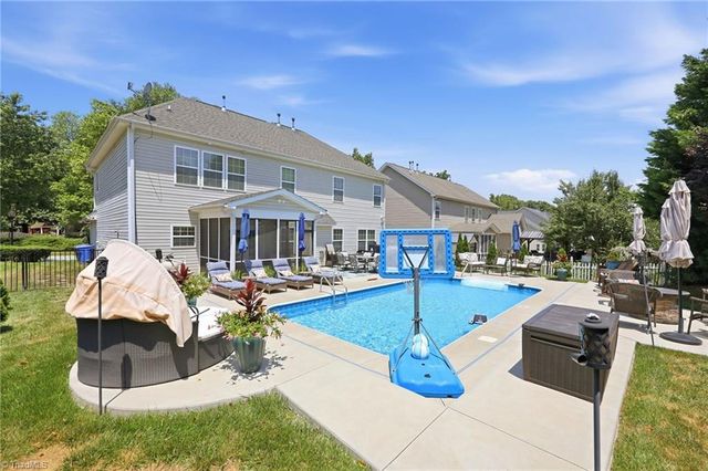 1005 Beesons Field Drive, Kernersville, NC 27284