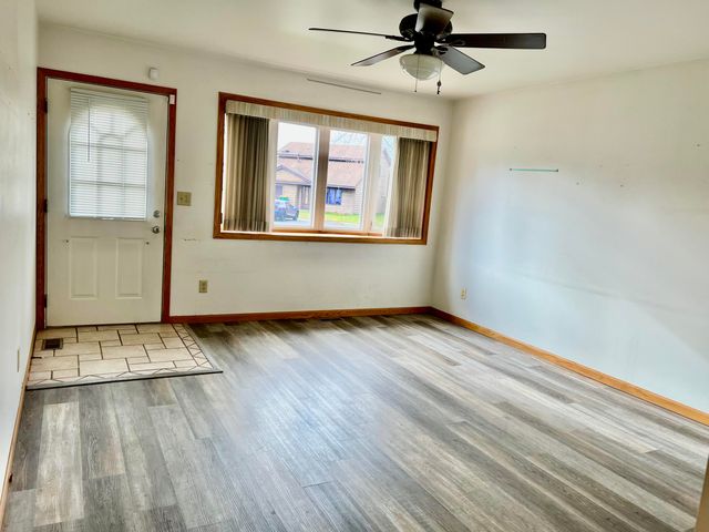 6077 Fillmore Place, Merrillville, IN 46410