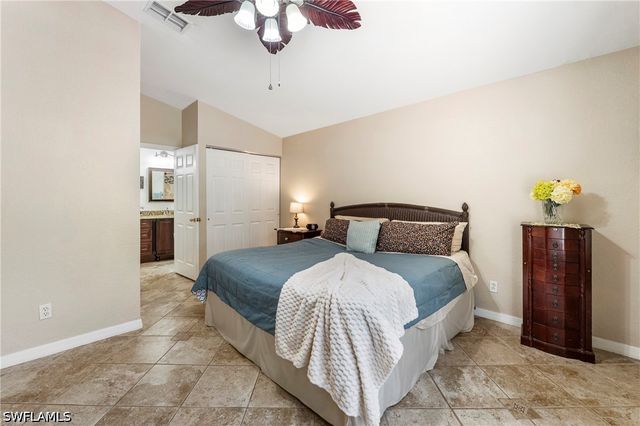 713 Crossfield CIR, Naples, FL 34104