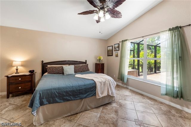 713 Crossfield CIR, Naples, FL 34104
