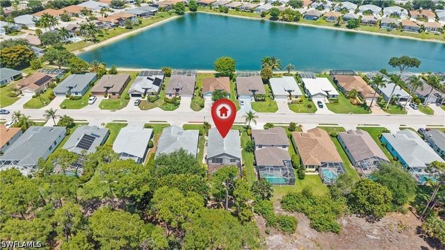 713 Crossfield CIR, Naples, FL 34104