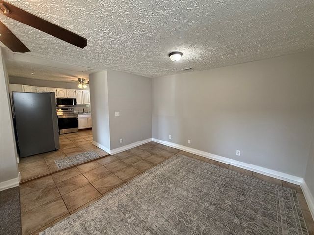 23 Lindway Drive, Fairborn, OH 45324