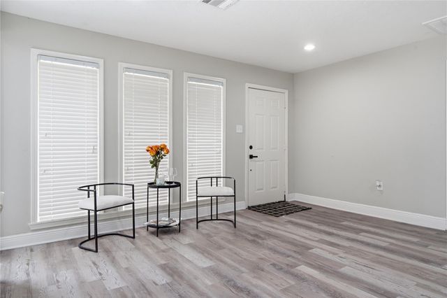 8826 Delilah Street, Houston, TX 77033