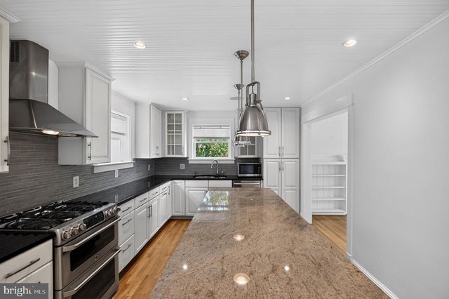 2308 WESTMORELAND ST, Falls Church, VA 22046
