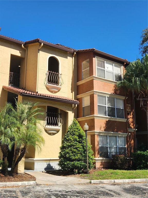 5124 CONROY ROAD 24, Orlando, FL 32811