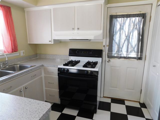 2910 Marshall Street, Ann Arbor, MI 48108