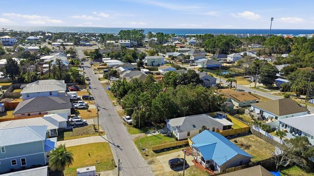 613 Dolphin Drive, Panama City Beach, FL 32413