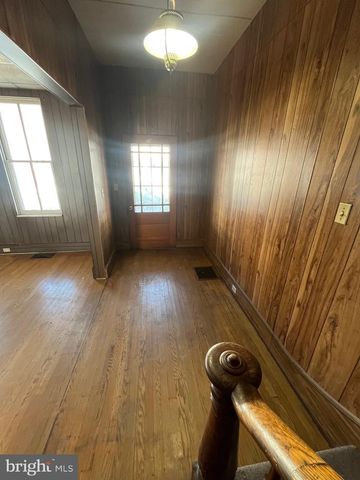 219 MARKET ST, Halifax, PA 17032