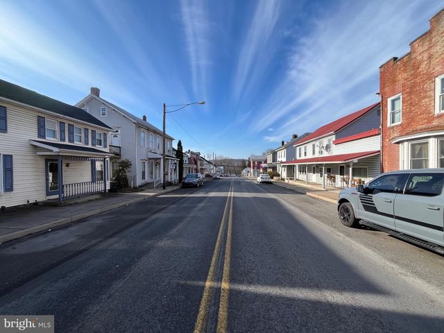 219 MARKET ST, Halifax, PA 17032