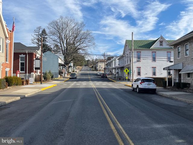 219 MARKET ST, Halifax, PA 17032