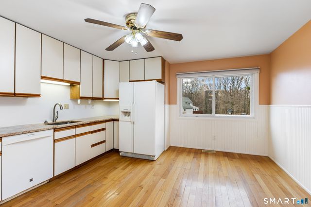 305 Aspetuck Trail 305, Shelton, CT 06484