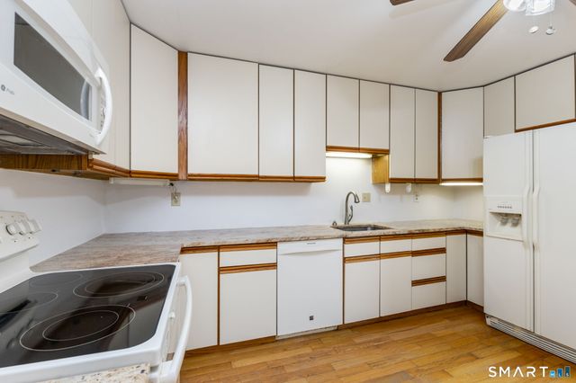 305 Aspetuck Trail 305, Shelton, CT 06484