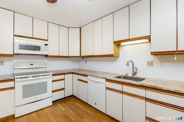 305 Aspetuck Trail 305, Shelton, CT 06484