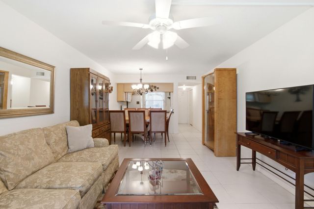 1105 Bahama Bend B1, Coconut Creek, FL 33066