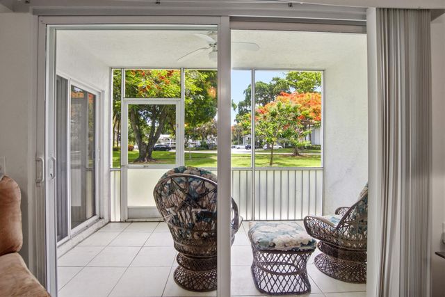 1105 Bahama Bend B1, Coconut Creek, FL 33066