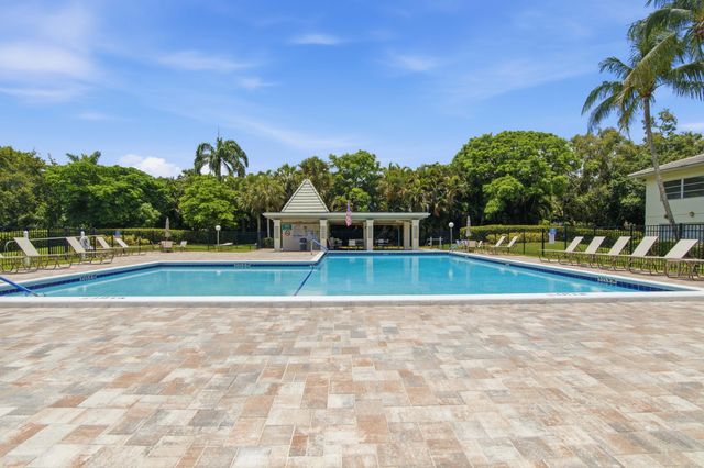 1105 Bahama Bend B1, Coconut Creek, FL 33066
