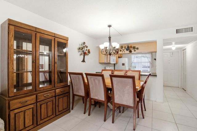 1105 Bahama Bend B1, Coconut Creek, FL 33066
