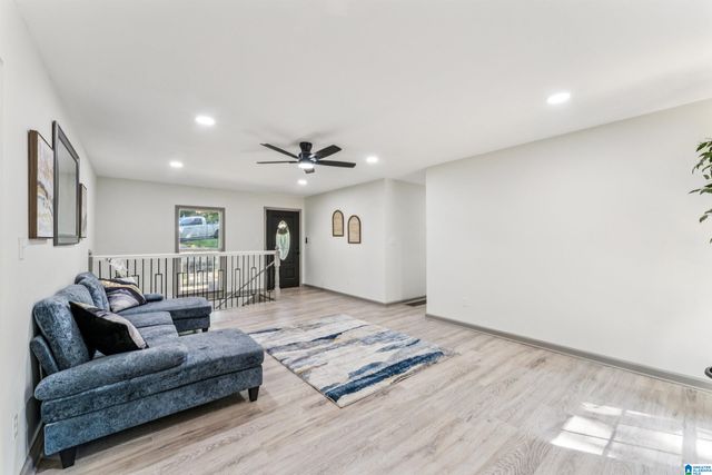 3384 CEDARBROOK CIRCLE, Trussville, AL 35173
