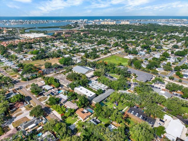 5572 100TH WAY N, St Petersburg, FL 33708