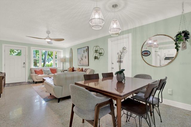 5572 100TH WAY N, St Petersburg, FL 33708