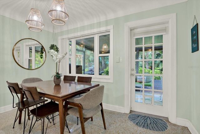 5572 100TH WAY N, St Petersburg, FL 33708