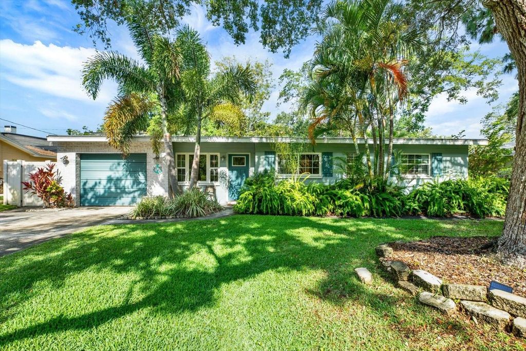 5572 100TH WAY N, St Petersburg, FL 33708