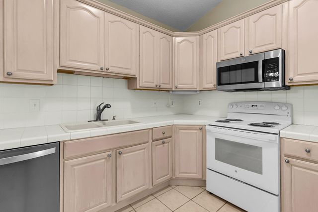 4034 Indigo Ridge Drive, North Charleston, SC 29420