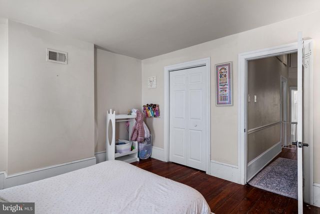 802 N BAMBREY ST, Philadelphia, PA 19130