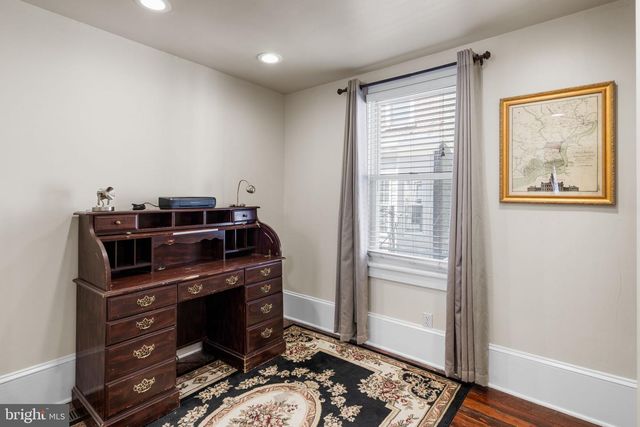 802 N BAMBREY ST, Philadelphia, PA 19130