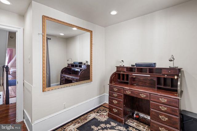 802 N BAMBREY ST, Philadelphia, PA 19130