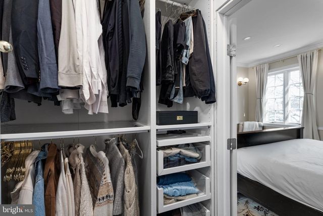 802 N BAMBREY ST, Philadelphia, PA 19130