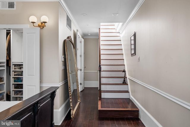 802 N BAMBREY ST, Philadelphia, PA 19130