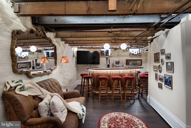 802 N BAMBREY ST, Philadelphia, PA 19130