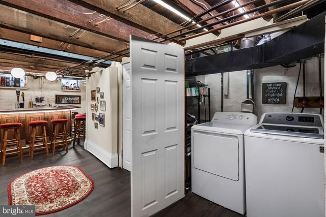 802 N BAMBREY ST, Philadelphia, PA 19130