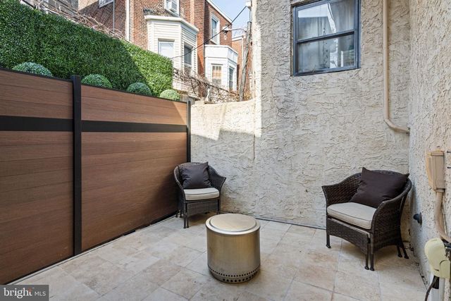 802 N BAMBREY ST, Philadelphia, PA 19130