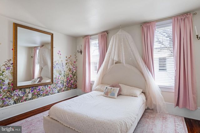 802 N BAMBREY ST, Philadelphia, PA 19130