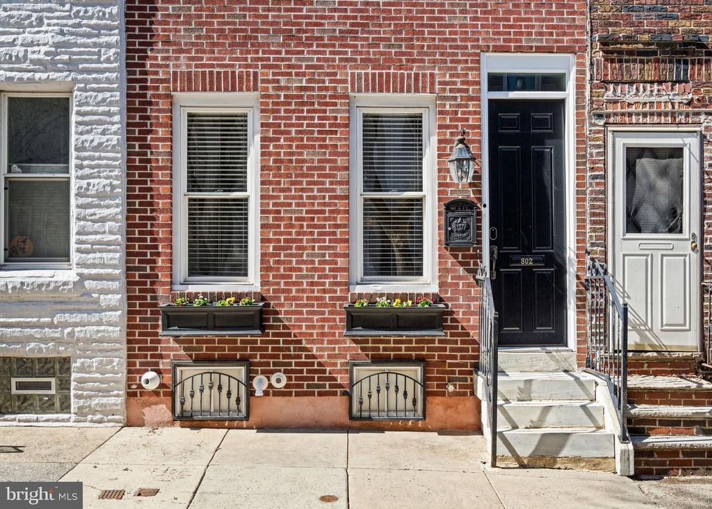 802 N BAMBREY ST, Philadelphia, PA 19130