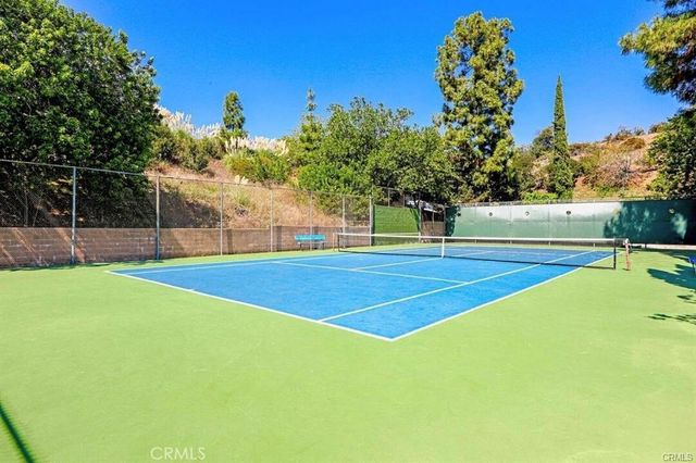 6720 Hillpark Drive 204, Los Angeles, CA 90068