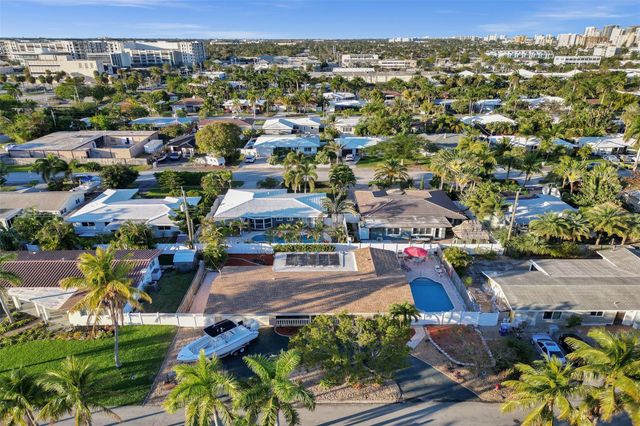 2585 SE 3rd St, Pompano Beach, FL 33062