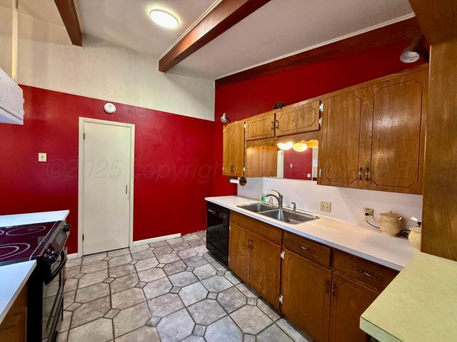 204 Houston Street, Borger, TX 79007