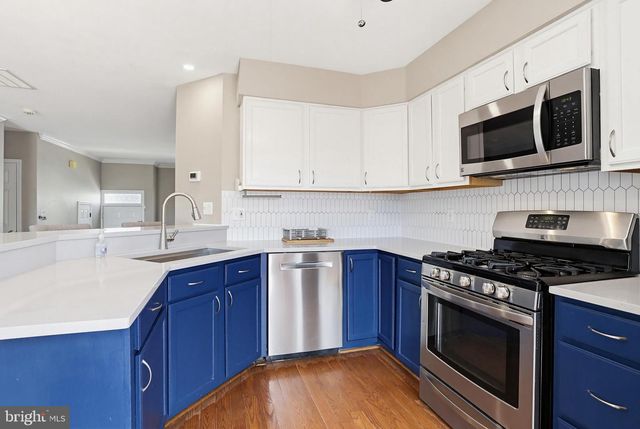 6891 SIGNATURE CIR, Alexandria, VA 22310