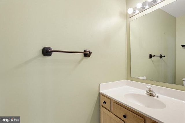 6891 SIGNATURE CIR, Alexandria, VA 22310