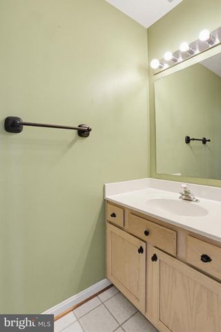 6891 SIGNATURE CIR, Alexandria, VA 22310
