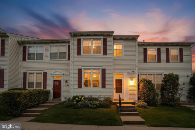 6891 SIGNATURE CIR, Alexandria, VA 22310