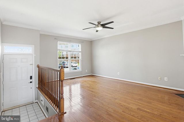 6891 SIGNATURE CIR, Alexandria, VA 22310